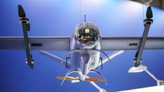 Aparecen las primeras imágenes del combate aéreo de drones lanzaredes