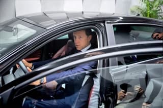 Появились кадры самой дорогой модели Lada e-Aura