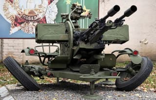 La legendaria infantería "zushka" ZU-23-2 equipada con una cámara termográfica para destruir UAV a cualquier hora del día