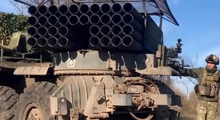 Imágenes del rarísimo lanzacohetes múltiple "Grad-1" sobre chasis ZIL-131: el alcance supera todas las expectativas