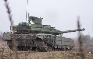Epic shots of the T-90M "Breakthrough" battle from inside the tank: the crew's courage and the taste of gunpowder on their lips