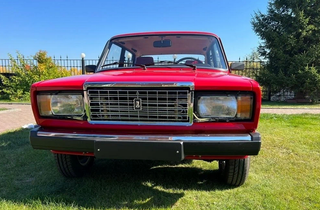 Se ponen a la venta tres raros "Lada" con motores rotativos