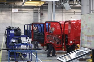 На замену Isuzu: новый автомобильный завод в Ульяновске будет выпускать по 5000 машин в год