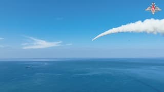 БРК «Бастион» запустил сверхзвуковую ракету П-800 «Оникс» по цели в Средиземном море: уникальные кадры