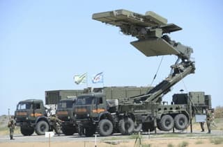Un experto instó a reprogramar el radar más reciente "Podlet-K1" para el sistema de misiles antiaéreos S-400 debido a la amenaza de que caiga en manos de Estados Unidos