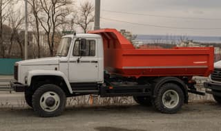 "There won't be any more like this": Russia releases the last Soviet "square" GAZ-3307
