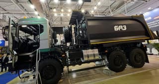 En Rusia se inauguró la producción de nuevos camiones civiles BAZ basados en vehículos militares