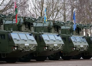 Ayuda fraternal para la protección de fronteras: Rusia entregó a Bielorrusia un lote de sistemas de misiles antiaéreos Tor-M2K