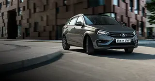 AvtoVAZ detiene por completo el ensamblaje de todos los familiares Vesta SW