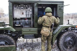 Подавит всё, что летает: уникальные кадры боевой работы станции РЭБ «Синица» 
