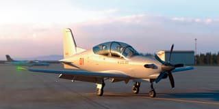Самолёты УТС-800 с турбовинтовым двигателем передали Минобороны России