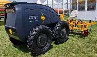 En Rusia ha comenzado la producción en serie del primer robot tractor autónomo del mundo