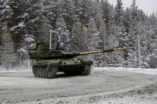 Los tanquistas del Distrito Militar Central recibieron alrededor de 50 tanques modernizados T-90M "Proryv" y T-72B3M