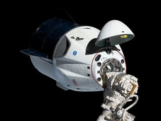 Российские космонавты могут полететь к МКС на американских кораблях Crew Dragon