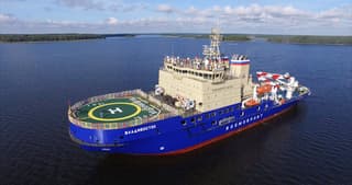 A diesel-electric icebreaker of project 21900M2 is being built in Vyborg