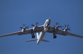 Российские самолеты Ту-142М3 отыскали и уничтожили подлодки «противника» в Тихом океане