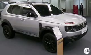 АвтоВАЗ впервые показал новейший кроссовер Lada T-134 и макет минивэна Lada B-Van на базе Vesta