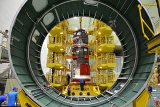 El carguero espacial "Progress MS-28" se prepara para desacoplarse de la EEI