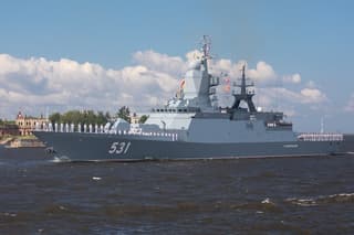 Corvette "Soobrazitelny" with "Calibers" Destroyed Mines in the Baltic Sea