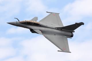 French Rafale M fighters compared to Soviet MiG-29K in India