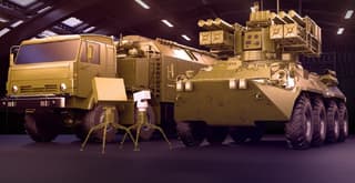 Стали известны технические детали новейшего ЗРК «Крона-Э» от «Калашникова»: оказался гибридом двух прежних разработок