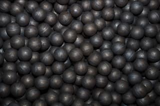 "Severstal" desarrolló bolas de molienda resistentes a los golpes Iconball