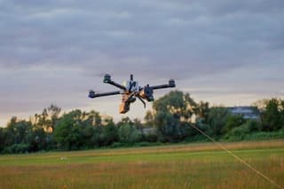 Advantages of Wired Kamikaze Drones over ATGMs Named: Embodied the Best Qualities