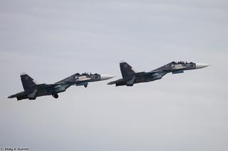 Дуэт истребителей Су-33 и Су-30СМ Северного флота уничтожил цель в густых облаках