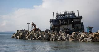 Del buque tanque "Volgoneft-239" se retiró el primer lote de metal desmontado