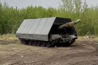 How to completely protect a tank hull from kamikaze drones without losing maneuverability was invented in Russia