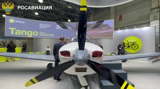 "Ruso de la rueda a la cola": S7 Group presentó su propio avión de entrenamiento Tango