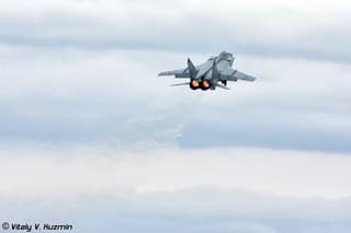 Длинная рука: Ростех назвал преимущества Су-35С, Су-30СМ2 и МиГ-31 перед Mirage-2000