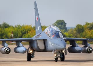 "Yakovlev" started work on three models of the new Yak-130M aircraft with the "President-S130" onboard defense system