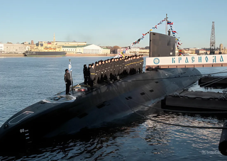 Defense Arabic: Russian submarine "Krasnodar" raised a US Navy P-8 Poseidon aircraft into the air