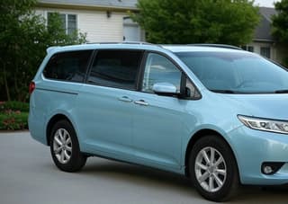 Sollers to Release New Minivan