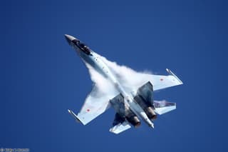19FortyFive explicó cómo el caza Su-35S cambia el equilibrio de poder en el combate aéreo