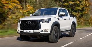 UAZ lanzará un nuevo todoterreno de siete plazas con motor de dos litros