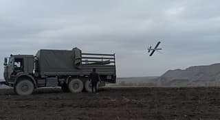 La instalación de lanzamiento del dron kamikaze "Lancet" ha comenzado a montarse en la carrocería del KamAZ-5350