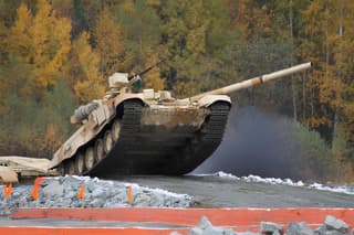 Стало известно, какие танковые двигатели Индия закупила у России