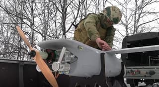 Появились кадры развертывания тяжелого беспилотника «Мерлин-ВР» перед запуском