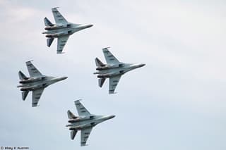 19FortyFive calificó de error la venta de cazas Su-35 a China