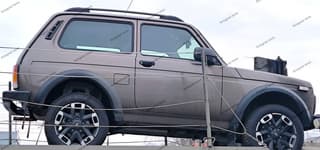With unusual wheel disks: Lada Niva Sport shown in photos