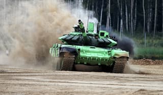 Российский танк Т-72Б3М пережил прилёт пяти дронов-камикадзе и продолжил работу