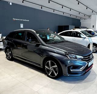 Lada Vesta SW Cross y Vesta SW Sportline en nuevo color aparecen en los concesionarios