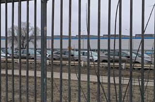 AvtoVAZ suspends shipment of Lada Vesta due to factory defect