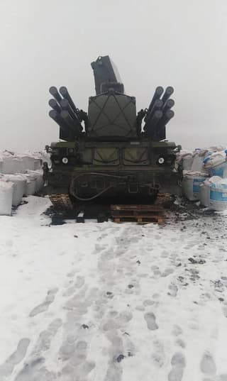 Новая гусеничная версия ЗРПК «Панцирь-СМ-СВ» с увеличенной зоной поражения поступила российским военным