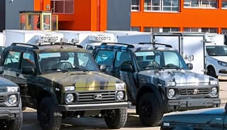 Lada Niva Bronto и Lada Niva Legend активно красят в камуфляжный цвет «Борнео»