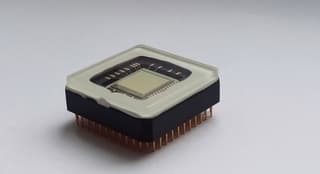 Crean en Rusia el primer fotomódulo con cristales de silicio y resolución de 4 MP