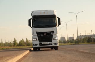 Седельный тягач КамАЗ-54901 испытали в Казани