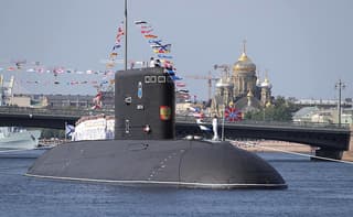 Бесшумная электрическая субмарина «Черная дыра» вышла в Балтийское море